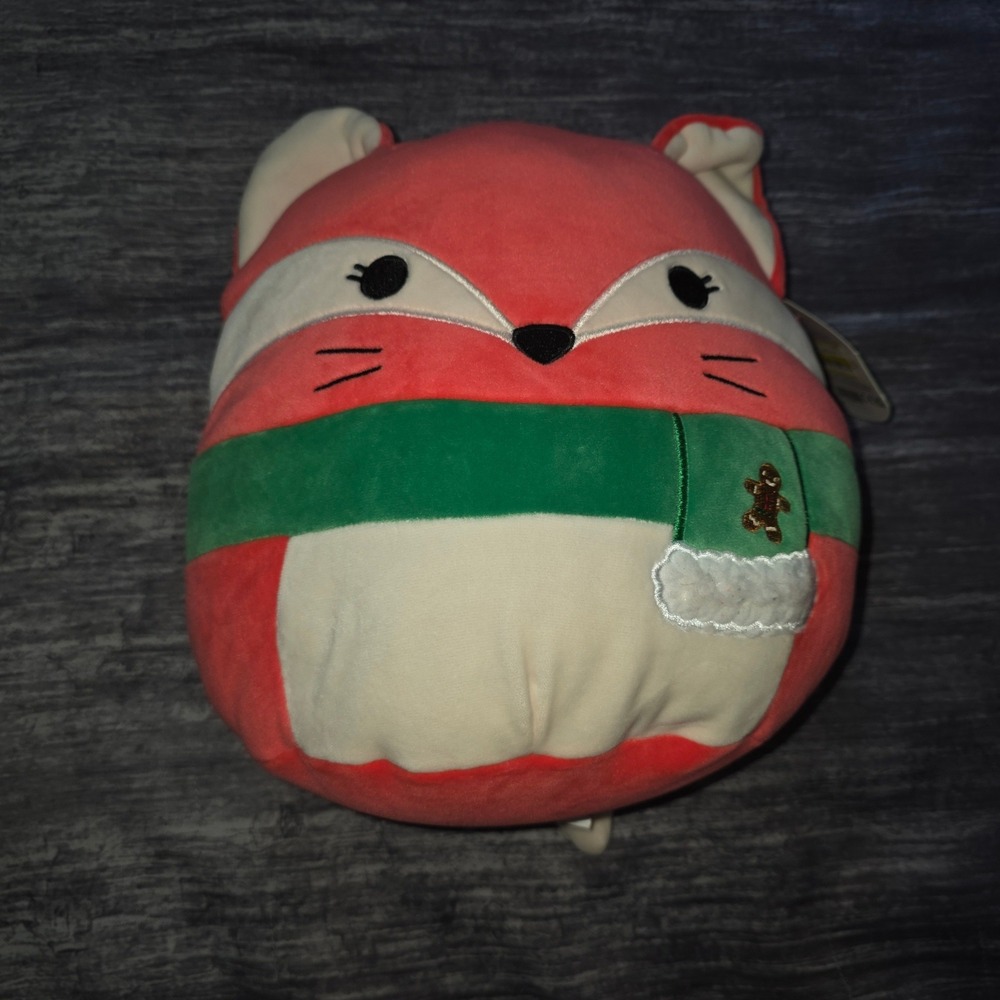 Squishmallows Fifi the Red Fox Holiday Christmas Plush Green‎ Scarf